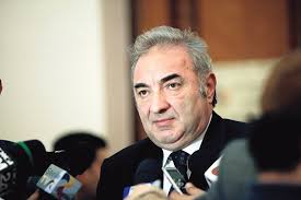 Mugur isărescu a dat lovitura în afaceri. Mai Tare Decat Patriarhii Cel Mai Longeviv Guvernator Din Europa Newsweek Romania