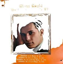 GLENN GOULD