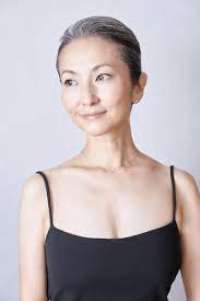 Hair Women Grey Going Gray 68 Ideas Silver Hair Asian Hair Silver Hair Dye