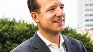 Clint Kennedy's Instagram, Twitter & Facebook