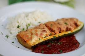 Gefullte Zucchini Mit Hackfleisch Und Kase Von Cha Cha Chefkoch Gefullte Zucchini Hackfleisch Zucchini Hackfleisch Gefullte Zucchini