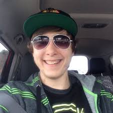 nikolas nelson (@niknelson15)