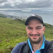 Rob Gower's Instagram, Twitter & Facebook