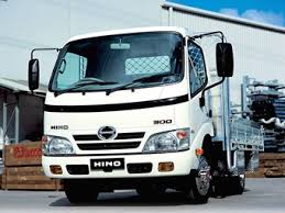 Blinkers and brake lights work. Hino 300 Series 921 Truck Review