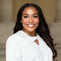 Destinee Thomas's Instagram, Twitter & Facebook