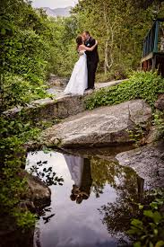 Weddings At White Horse Inn River Terrace In Three Rivers Ca Wedding Spot Wedding Venue Prices California Wedding Venues Wedding Venues