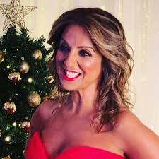 To my family and friends near and far may the Lord surround you with his  love, light and peace this Christmas. Jesus..... the most precious gift of  all. 😘😘❤️❤️🎄🎄🙏🏽🙏🏽