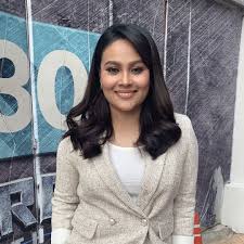 Tidak dilupa terima kasih kak siti rosmizah kerana pilih saya untuk pegang watak sebagai kasih maisara. Pin By Entertainment On Fizasabjahan Women S Blazer Fashion Women
