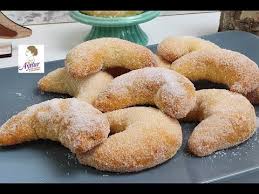 Sahnekipferl Weihnachts Kekse I Weihnachtsgeback Youtube Weihnachtsgeback Geback Desserts Zum Backen