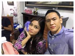 Wany hasrita menahan rindu (ost lelaki itu pemilik hatiku official music video). Lelaki Itu Pemilik Hatiku
