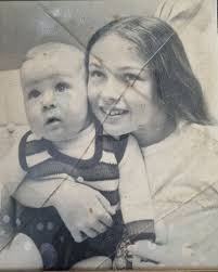 could this photo be made clear and coloured in for me, thank you