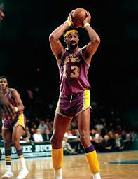 At 7'1, wilt chamberlain may have been the most dominating and amazing basketball player of all time. 11 Wilt Chamberlain 92 9 14 Seasons In The Marca English