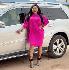 Ada jesus made some accusations against rita edochie and prophet odumeje on instagram few months ago, after which she was down with stroke and brought before prophet odumeje for deliverance but prophet odumeje and rita edochie rejected her. You Have A Heart Of Gold Actress Uche Elendu Hails Rita Edochie For Forgiving Ada Jesus