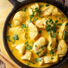Currysosse Wir Zeigen Euch Wie Ihr Eine Leckere Gelbe Currysosse Selber Machen Konnt Ganz Einfach Und Mit Nur Wenigen Zuta Curry Sosse Rezepte Essensrezepte
