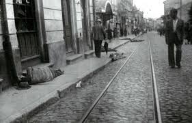 2 de rezultate pentru eticheta pogromul de la iasi. Un Film TulburÄƒtor Despre Pogromul De La Iasi Realizat De Romulus Balazs Rfi Mobile