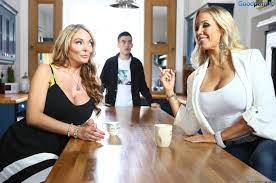 Rub-And-Tug-Tub 4kPorn.XXX