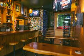 We offer ideas on the different styles that we cater for. Carolina Classic Noah Pub Bar Table In Walnut Home Kitchen Home Bar Furniture