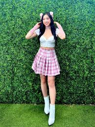 Tiffany Fong - Free pics, galleries & more at Babepedia