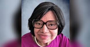 Eloise Sumner's Instagram, Twitter & Facebook