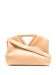 bottega veneta the triangle clutch bag 652446vcp40 farfetch in 2021 bottega veneta bag bottega veneta bottega veneta bags