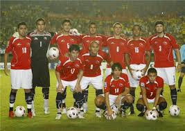 Sigue las novedades de #laroja, #larojafemenina Brasil 4 Chile 2 Clasificatorias Sudafrica 2010 9 De Septiembre De 2009 De Pie Seleccion Chilena De Futbol Seleccion De Futbol De Chile Equipo De Futbol