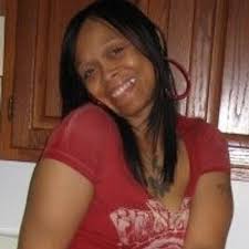 ebony peartree (@GreenEyeEbony)