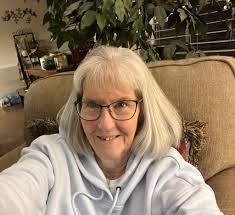 The Zedge app has a bunch of awesome Schitt's Creek ringtones/ notification  sounds.