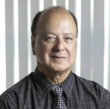 Very surprising. Two bad defensive plays by Edman. Let's hold on.