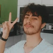 Stream Lucas Giovanni