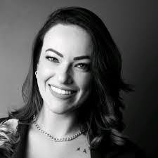 Stacie Vandegrift's Instagram, Twitter & Facebook