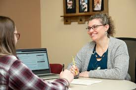 The advisor's main duties are to assess a student's financial situation by performing different types of analysis, such as need analysis, and developing an aid package that will help the student pay for school. Financial Aid Nicolet College