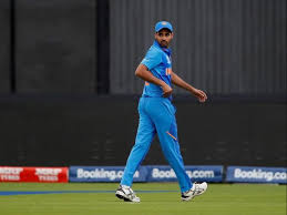 Bhuvneshwar kumar singh is an indian international cricketer who plays all formats of the game. India Pacer Bhuvneshwar Kumar S Father Passes Away Due To Cancer Business Standard News