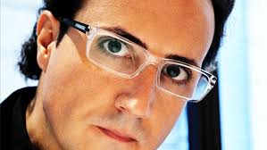 David Escamilla novela la canción 'Palabras de amor' de Serrat