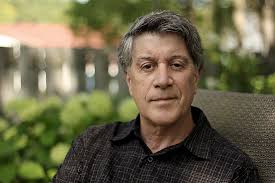 Claude Desjardins reçoit le Prix Pauline-Vincent