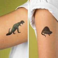 Finans henvender sig til travle mennesker, der søger indsigt og sammenhæng i. Dinosaur Temporary Tattoos Dinosaur Party Party Pieces