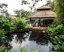 Located within 25 minutes' walk of monkey forest street shopping, the pleasant como uma ubud hotel features a satellite tv, an infinity swimming pool and a patio. Como Uma Ubud Luxury Hotel Fly Stay Luxe