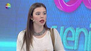 Bu tarz benim'in yarışmacılardan aygün aydın, jüri üyesi cemil i̇pekçi'yi çileden çıkarttı. Aygun Ile Idil Arasinda Kuliste Neler Yasandi Youtube