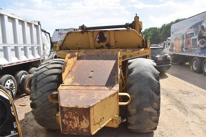 John Deere 760A Scraper