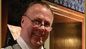 Tim Castle's Instagram, Twitter & Facebook