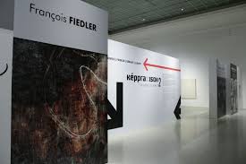 Marcell jankovics is a hungarian graphic artist, film director, animator and author. Keppraxisok 2 Francois Fiedler Jankovics Marcell 1 Resz Mucsarnokblog