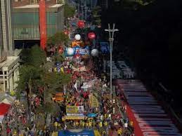 Manifestação em sp termina em vandalismo e confronto com a polícia. Ato Contra Bolsonaro E Pro Vacina Fecha Paulista E Acaba Em Confusao Em Sp 24 07 2021 Uol Noticias