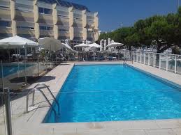 Vue De La Piscine Picture Of Hotel The Originals Montpellier Sud Neptune Carnon Tripadvisor