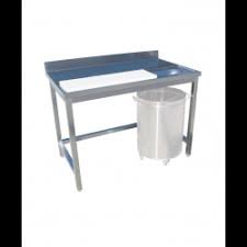 tables de decoupe et plan de travail pour restaurant et cuisine professionnelle
