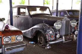 Tidak terkecuali dengan tunku idris tunku temenggong johor ttj yang merupakan anak ketiga sultan johor sultan ibrahim ismail dan pemaisuri johor, raja zarih sodiah. Aku Anak Pahang Gambar Klasik Kereta Rolls Royce Milik Sultan Abu Bakar Pahang