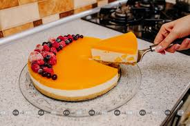 Hm… cu branza de vaci textura va fi departe de cea recomandata, cremoasa si fina. BloggeriÈa Daniela Diaconu Èi A PregÄtit O ReÈetÄ BombÄ Cheesecake Ul FÄrÄ Coacere Te IndulceÈte Èi Te RÄcoreÈte Ea Md