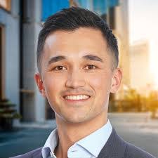 Oscar Knowles's Instagram, Twitter & Facebook