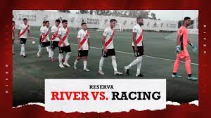 U n brote de coronavirus golpeó a river plate y el equipo sólo tiene 10 jugadores disponibles para recibir a santa fe en el juego de la fecha 5 de la copa libertadores. Reserva River Plate Vs Racing Club En Vivo Youtube