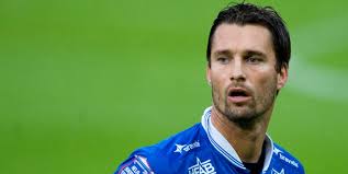 Nyström tränar dotterns lag