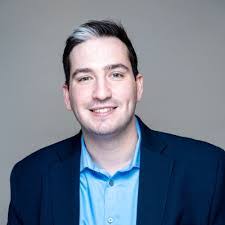 Aaron Dinkin's Instagram, Twitter & Facebook