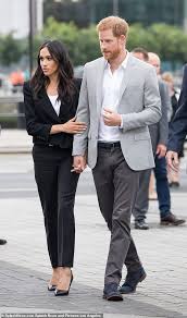 What were the body language clues and signs the couple were expecting? Meghan Markle Pregnant Due Date Name Title Baby Bump And More Details Daily Mail Online